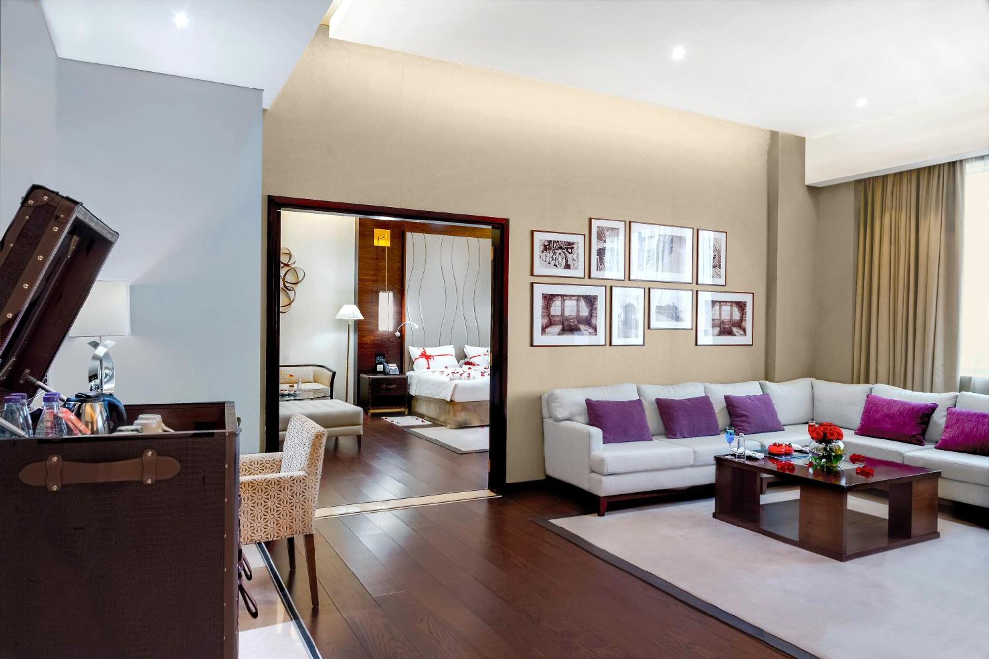 Hotel Grand Millennium Tabuk Zewnętrze zdjęcie